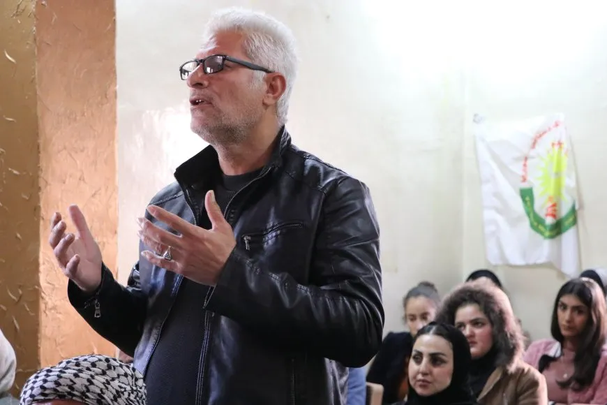 Tevî astengiyan zimanê Kurdî hebûna xwe diparêze