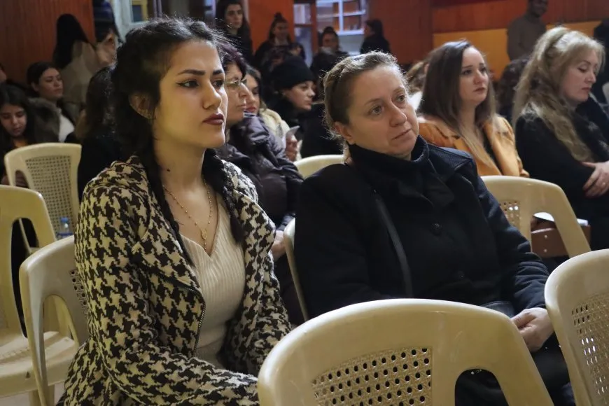 Suryanan rewşa zimanê xwe nîqaş kir