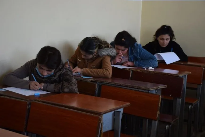 Têstê qebûlkirina refa 12`an û 9`an li Kantona Firatê hat kirin