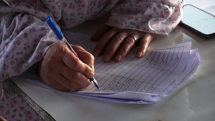 Li Dirbêsiyê û Dêrikê hemleya komkirina îmzeyan didome