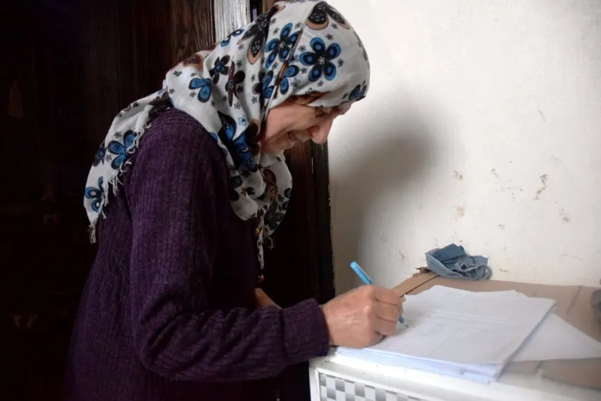 Li Dirbêsiyê û Dêrikê hemleya komkirina îmzeyan didome