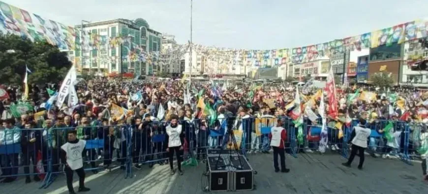 Bi hezaran kesî Rêber Abdullah Ocalan silav kirin