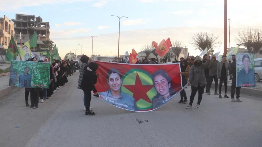 Ciwanên Reqayê bi meşekê şehîd Sara Hogir û Bîşeng Birûsk bi bîr anîn
