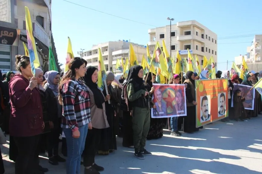 Bangewaziyên azadiya fîzîkî ya Rêber Abdullah Ocalan zêde dibin