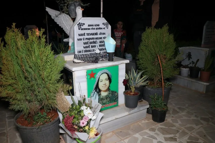 Yekitiya Jinên Ciwan a Helebê şehîd Sara û Bîşeng bi bîr anîn