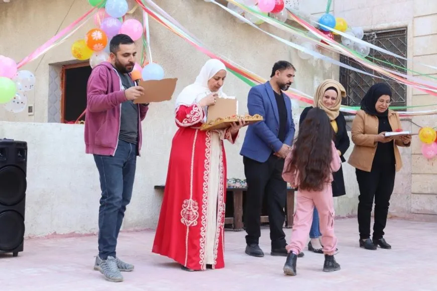 Zarokên şehîdan hatin xelatkirin