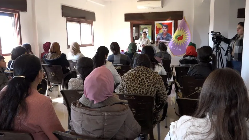 Li Tirbespiyê têkildarî 8`ê Adarê semînerek hate dayîn