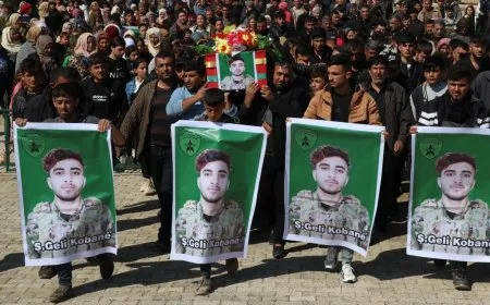 Şêniyên kantona Firatê şehîd Gelî Kobanê oxir kir