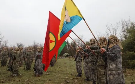 Li çiyayên Kurdistanê agirê Newrozê geş dibe