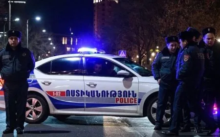 Li Ermenistanê çekdar ketin navenda polîsan  