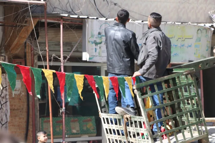 Kolan bi rengên 8’ê Adarê tên xemilandin