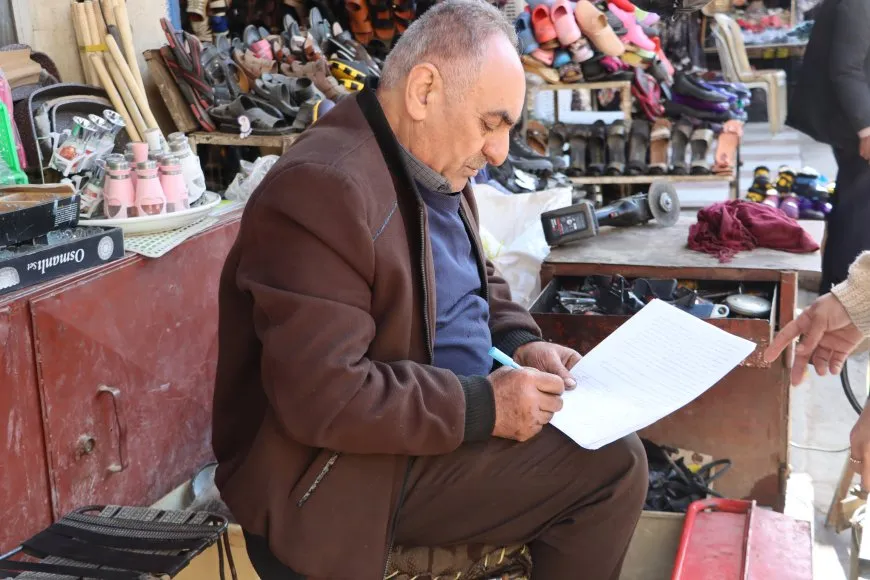 Şêniyên îmze dan: Canê me fedayî Rêbertî ye
