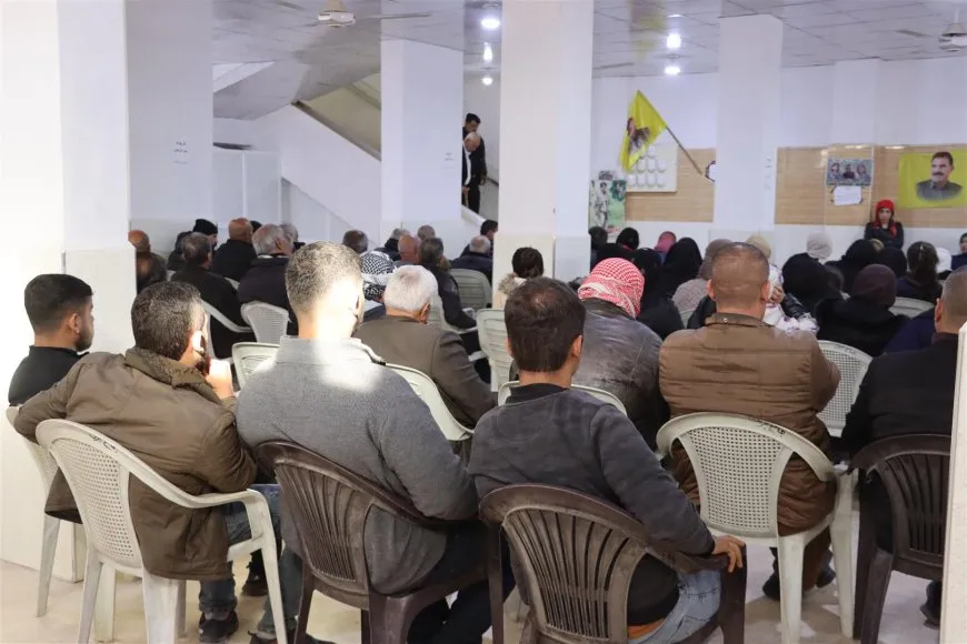 ˊŞoreşa Bakur û Rojhilatê Sûriyeyê bûye îlhama berxwedanê ˊ