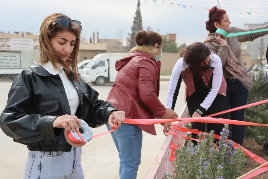 Çalakiyên 8`ê Adarê berdewam in