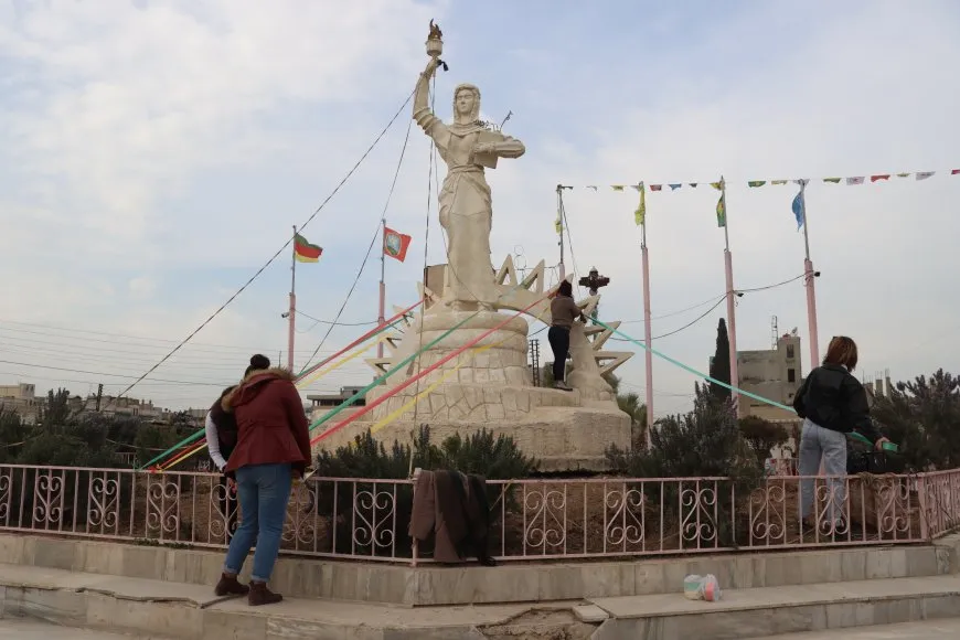 Çalakiyên 8`ê Adarê berdewam in