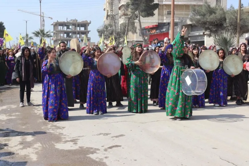 Di çalakiyên 8`ê Adarê de banga mezinkirina têkoşînê hate kirin