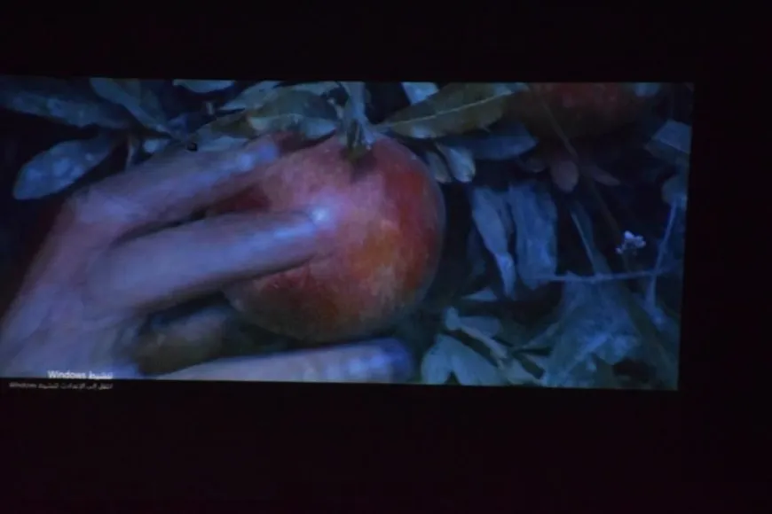 Fîlmê ‘Stranên Keziya Sor’ li Qamişloyê hat pêşandan