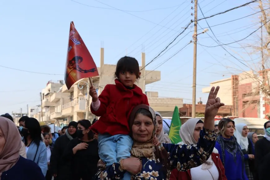 Meşa 8’ê Adarê ya li Amûdê: Birêxistinbûna jinan bersiva êrişên dagirkeriyê ye