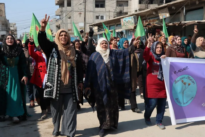 Meşa 8’ê Adarê ya li Amûdê: Birêxistinbûna jinan bersiva êrişên dagirkeriyê ye