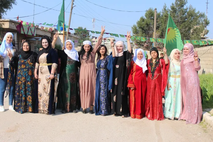 Di nava çalakiyên 8`ê Adarê de çandina daran û serdana saziyan