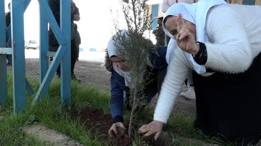 Di nava çalakiyên 8`ê Adarê de çandina daran û serdana saziyan