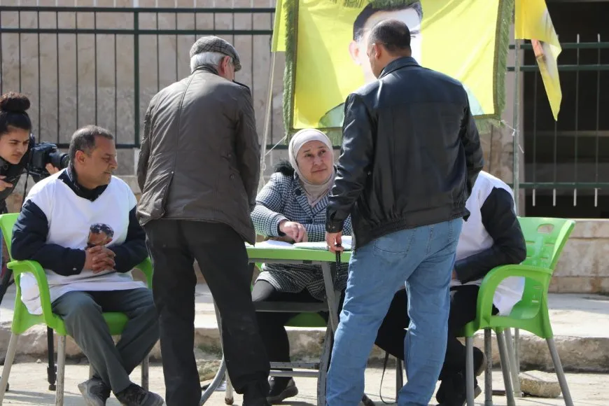 Şêniyên Helebê îmzeya xwe didin