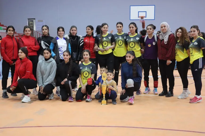 Bi boneya 8ˊê Adarê çalakiyeke werzîşê