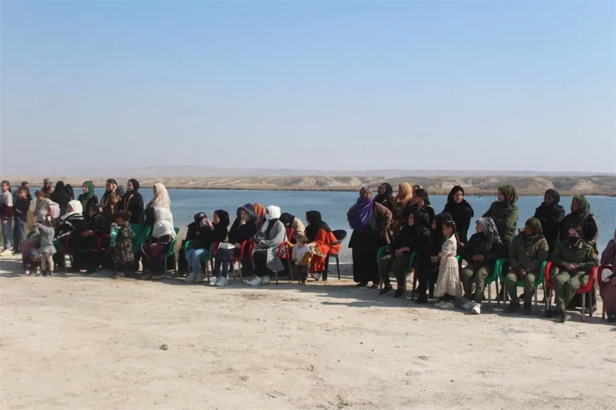 Şêniyên navçeya Holê 8ˊê Adarê pîroz kir