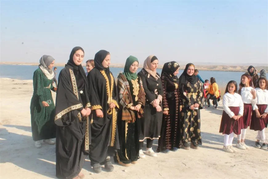 Şêniyên navçeya Holê 8ˊê Adarê pîroz kir
