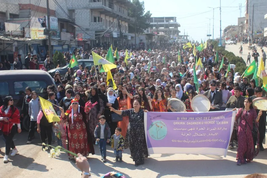 Li kantona Cizîrê bi meşan 8'ê Adarê hat pîrozkirin