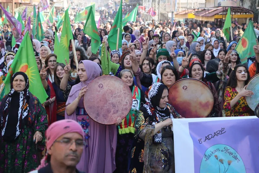 Li kantona Cizîrê bi meşan 8'ê Adarê hat pîrozkirin