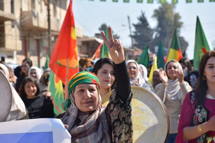 Li kantona Cizîrê bi meşan 8'ê Adarê hat pîrozkirin