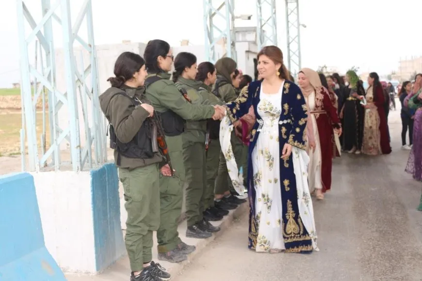 Çalakiyên 8`ê Adarê berdewam in