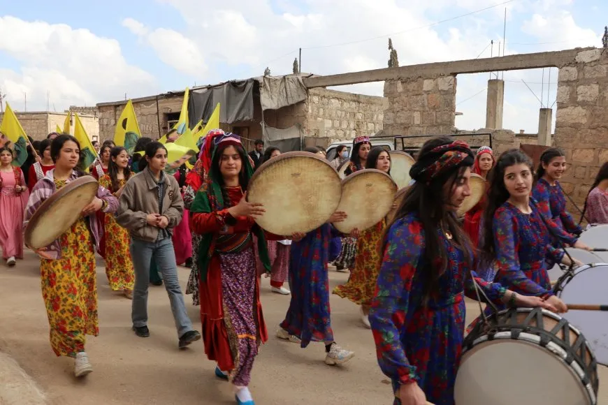 Li Şehbayê bi boneya 8ˊê Adarê meşek hat lidarxistin