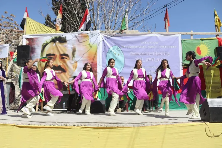 Li Şamê bi boneya 8ˊê Adarê çalakiyek hat lidarxistin