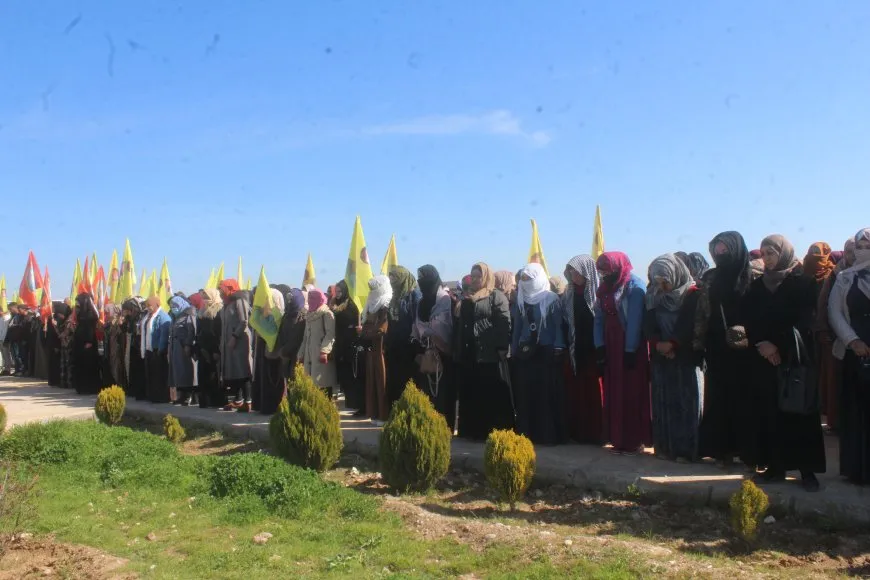 Şehîdên Serhildana Qamişloyê hatin bibîranîn