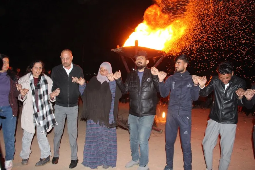 Li Qamişlo û Çilaxa agirê Newrozê hat pêxistin