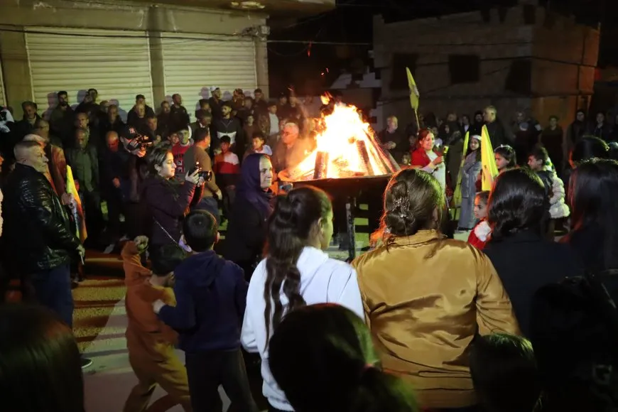 Li Qamişlo û Dêrikê pîrozbahiyên Newrozê