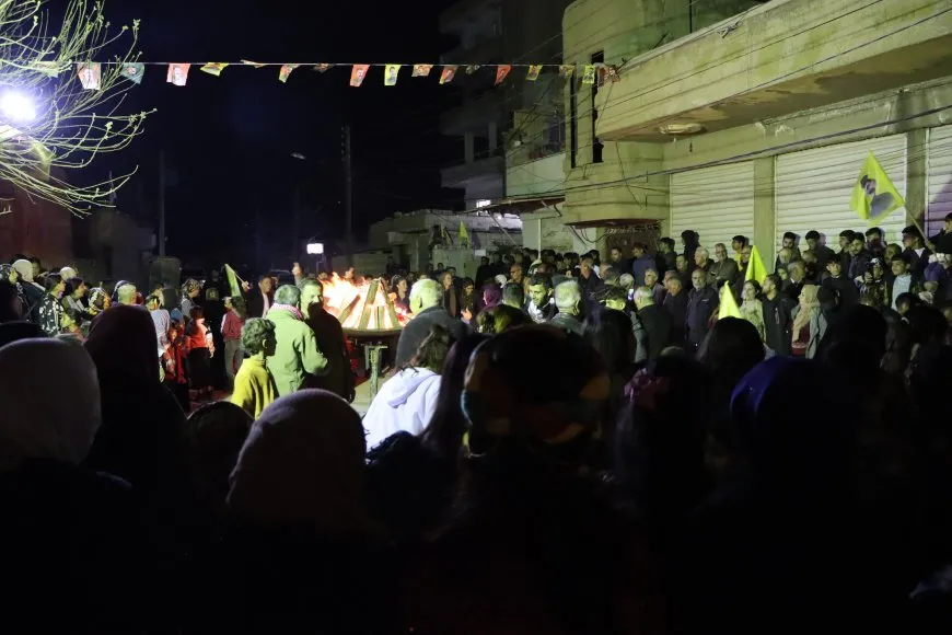 Li Qamişlo û Dêrikê pîrozbahiyên Newrozê