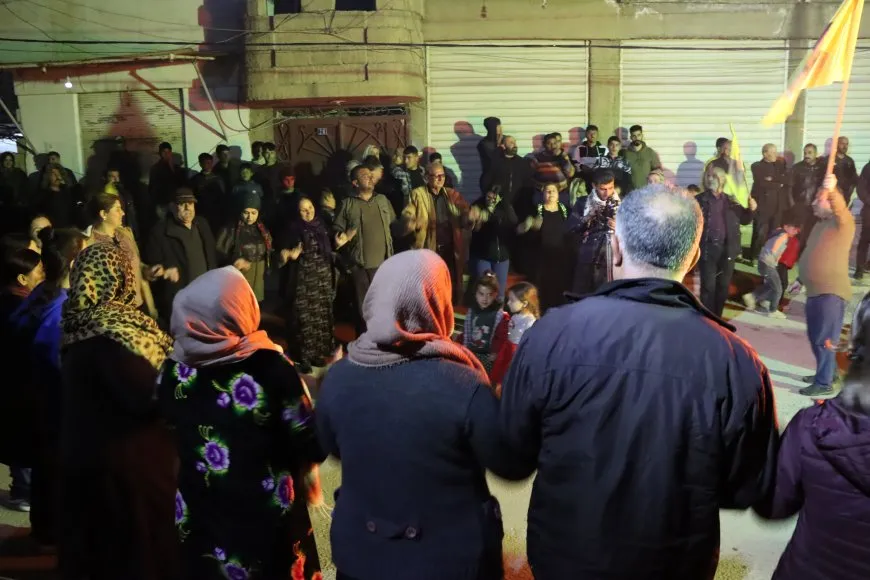 Li Qamişlo û Dêrikê pîrozbahiyên Newrozê