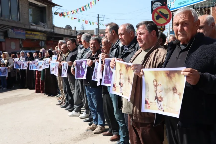 Ji bo qurbaniyên komkujiya Helebceyê jiyan 5 deqeyan rawestiya
