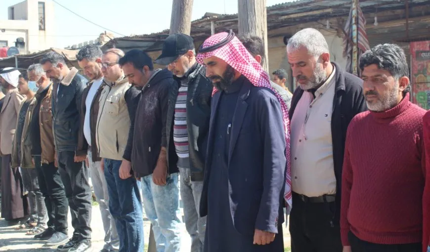 Ji bo qurbaniyên komkujiya Helebceyê jiyan 5 deqeyan rawestiya