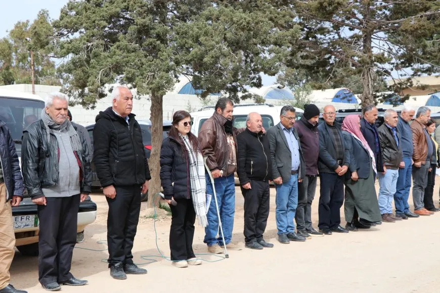 Ji bo qurbaniyên komkujiya Helebceyê jiyan 5 deqeyan rawestiya