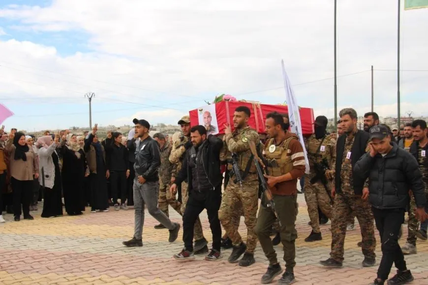 Hêzên Cebhet El Ekrad şehîdek oxir kir