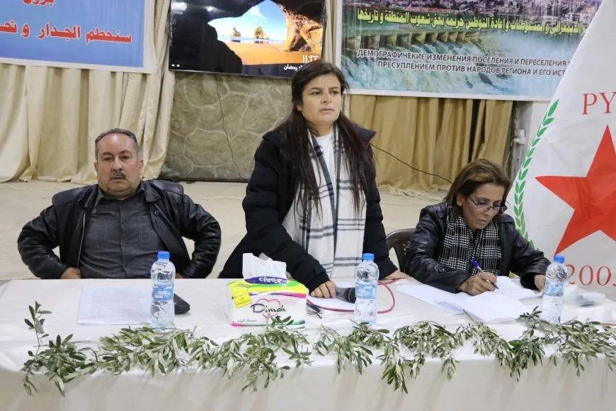 Di salvegera dagirkirina Efrînê de PYD’ ê panelek li dar xist