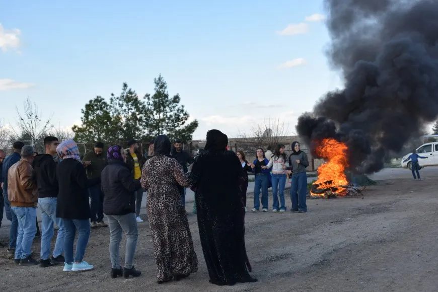 Bi hatina Newrozê pîrozbahî dewam dikin