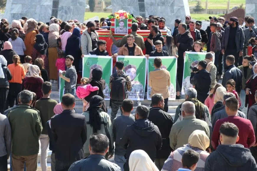 Şêniyên kantona Firatê şehîd Gelî Kobanê oxir kir