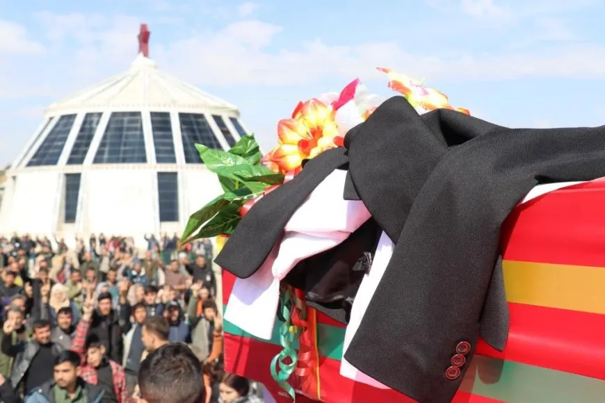 Şêniyên kantona Firatê şehîd Gelî Kobanê oxir kir