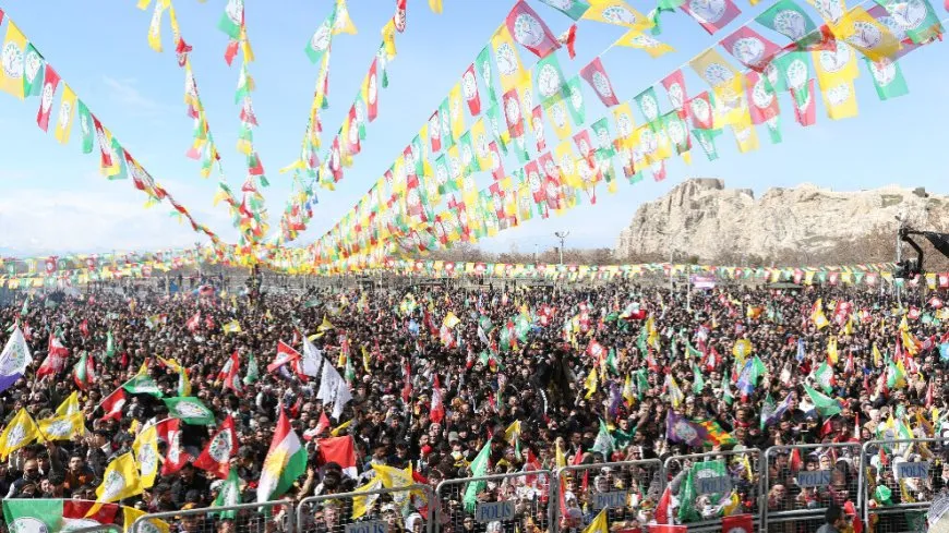 Li Wanê sedhezaran kes ji bo Rêber Abdullah Ocalan qêriyan