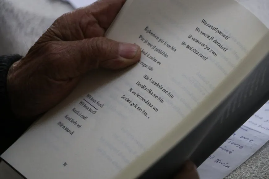 Li Helebê helbestvanekî Kurd hat xelatkirin